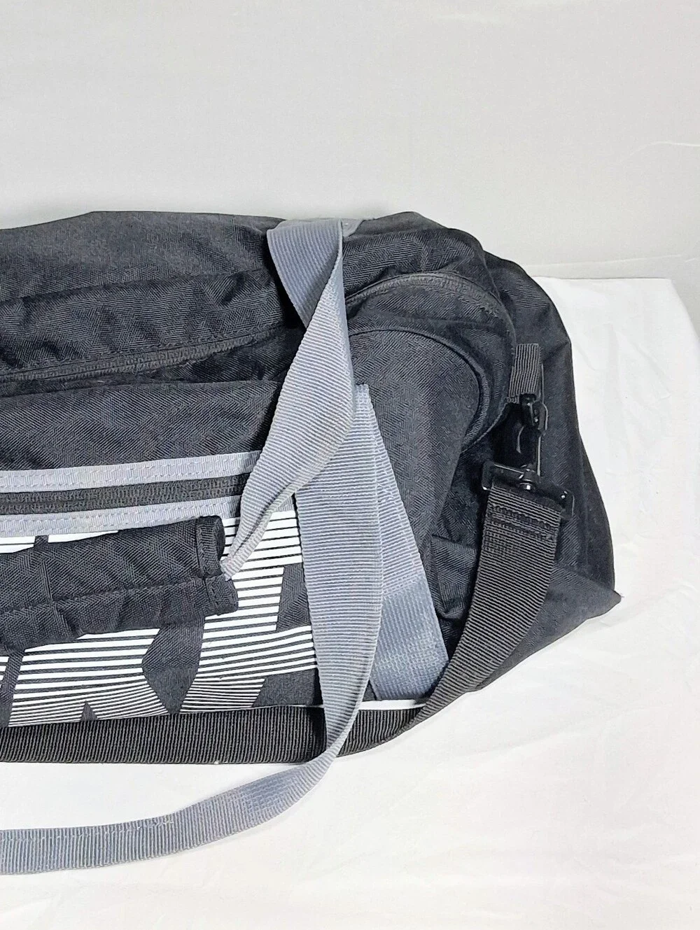 Black & Gray Nike Gym Club Duffle Socer Fitness Yoga Running Back to School Bag